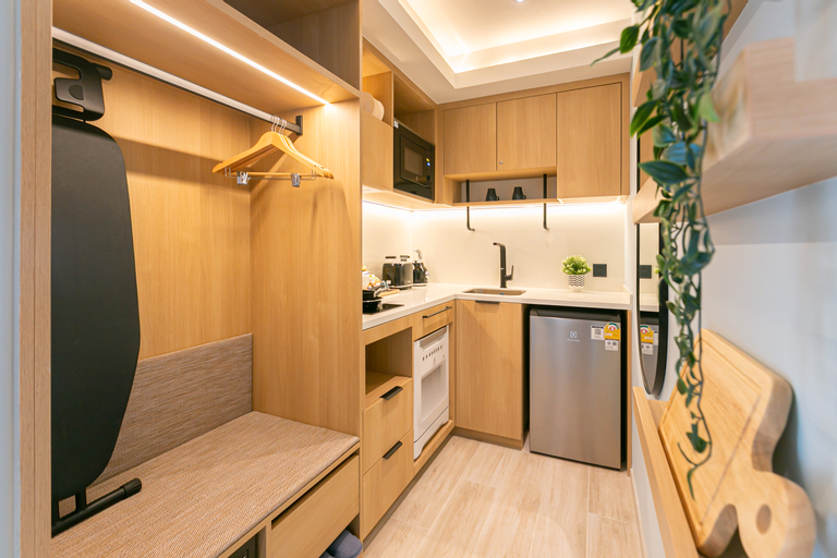 Dining Room 19