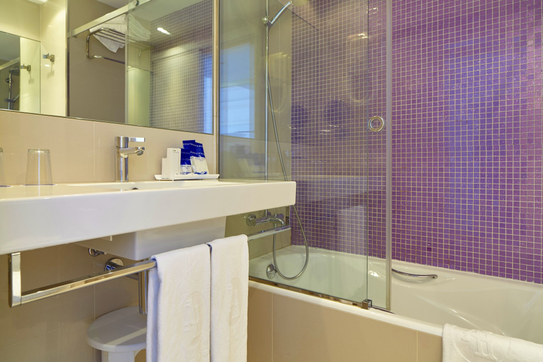Bathroom 5, Argos Hotel, Baleares