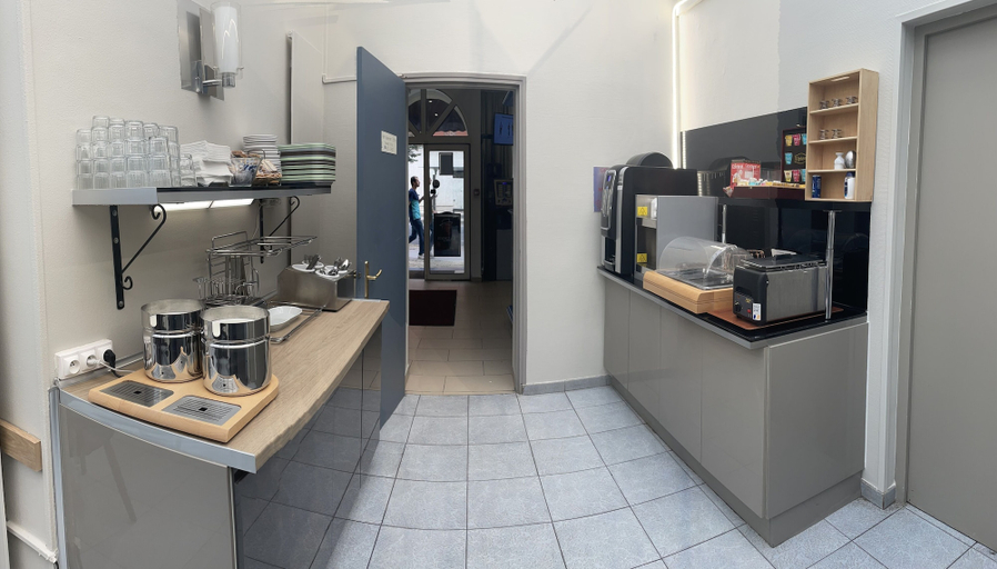 Food & Drinks 5, Hotel Lilas Gambetta, Paris