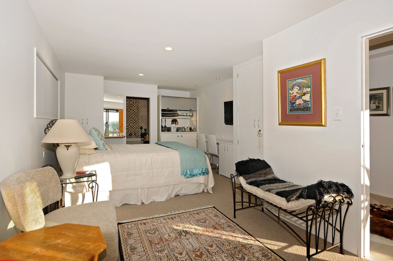 Bedroom 2, Kapiti Waves Beach Retreat, Porirua