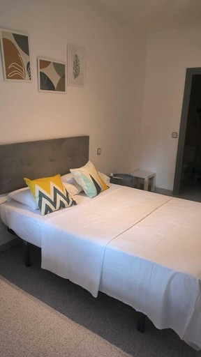 Bedroom 2, Hostal San Martin de Montalbán, Toledo