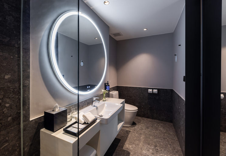 Bathroom 2