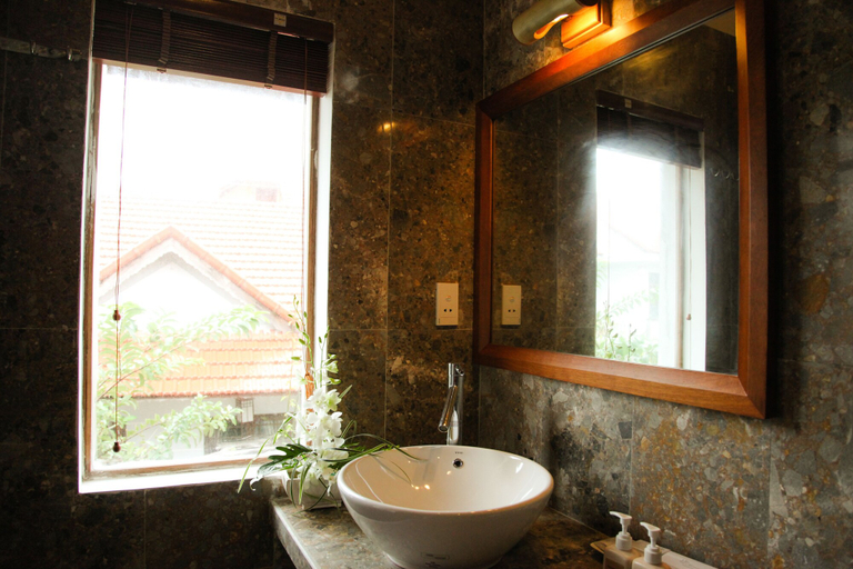 Bathroom 4, Charming Homestay, Da Nang