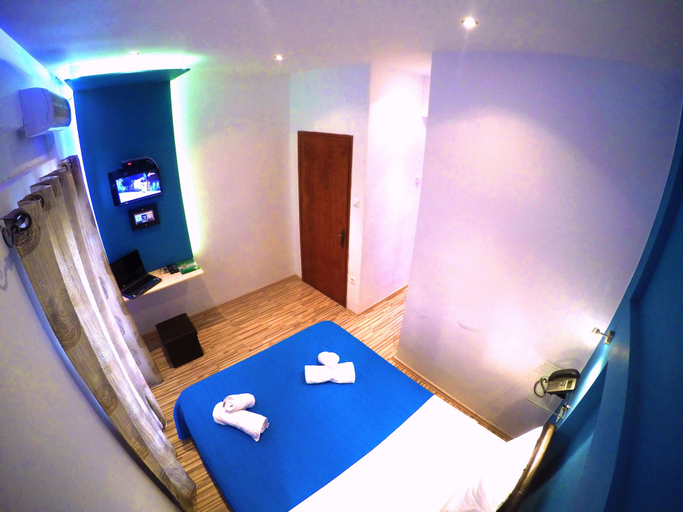 Bedroom 3, Atlantis Hotel, Crete