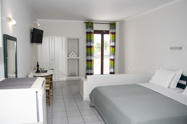 Bedroom 5, Apartments Balaska, Peloponnese