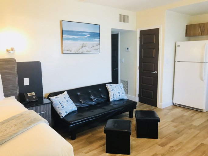 Bedroom 2, Caribbean Resort Suites, Broward