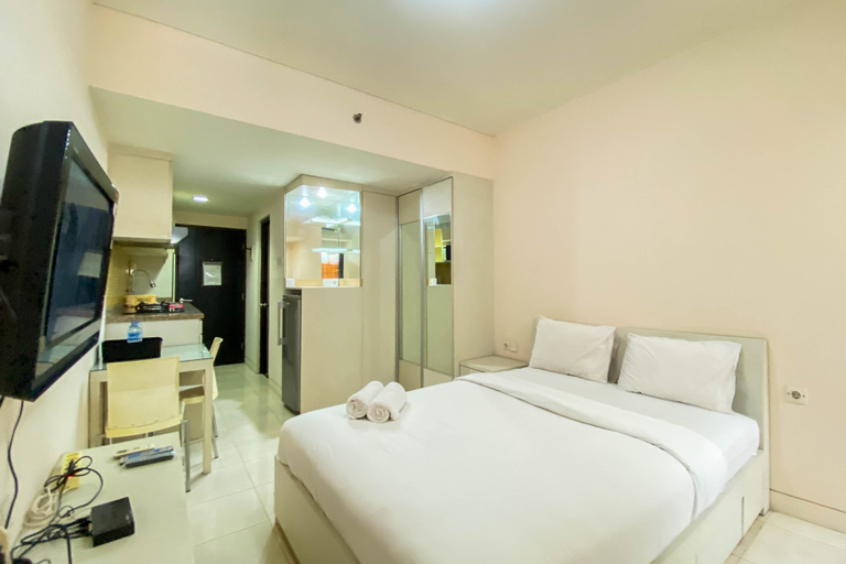 Bedroom 2, Fancy and Nice Studio at Tamansari Sudirman Apartment By Travelio, Jakarta Selatan