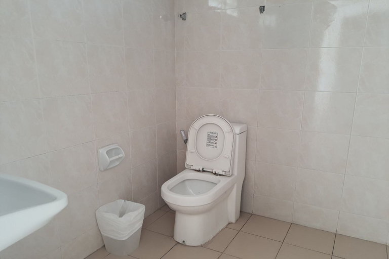 Bathroom 5, Patong Bay Inn, Phuket Island