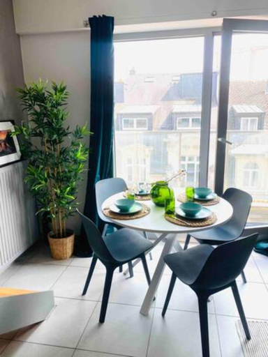 Others 4, Charming Duplex in Center w. 2 Terraces, Luxembourg