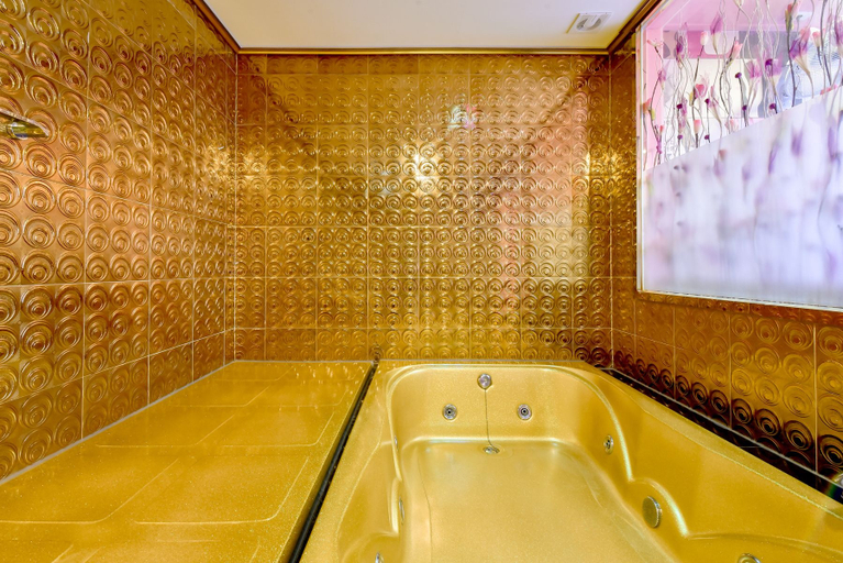 Bathroom 2, Thebay Hotel, Haeundae