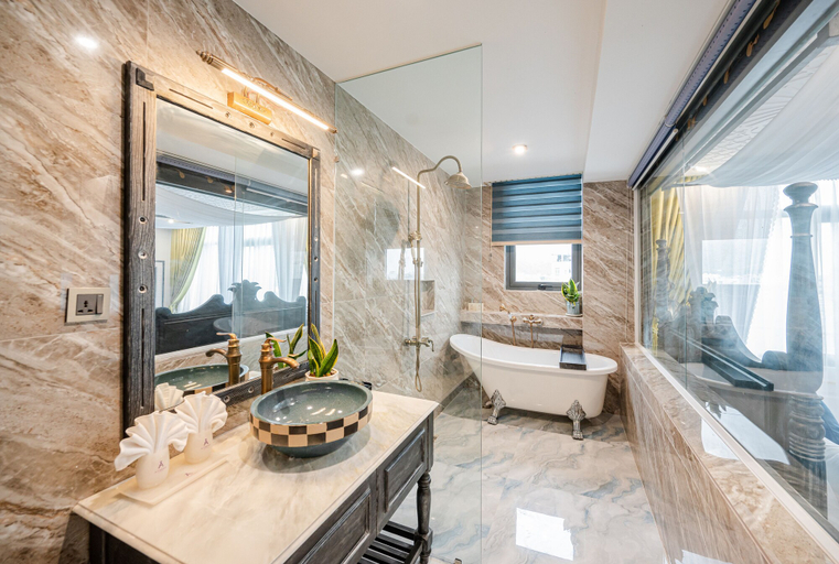 Bathroom 4, Athena Hotel, Qui Nhơn
