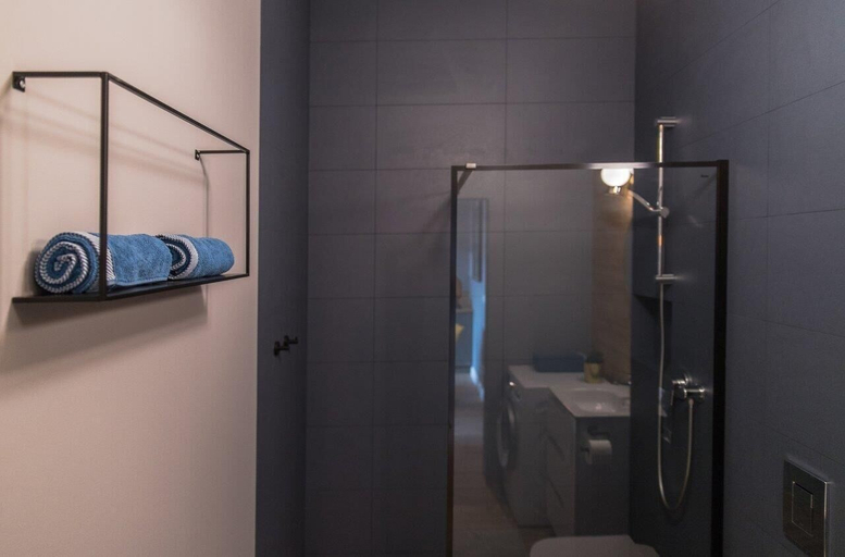 Bathroom 4, Apartamenty River View od WroclawApartament-pl, Środa Śląska
