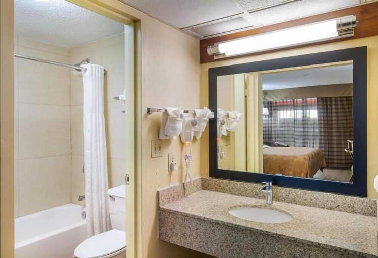 Bathroom 4, Stayable Jacksonville West, Duval