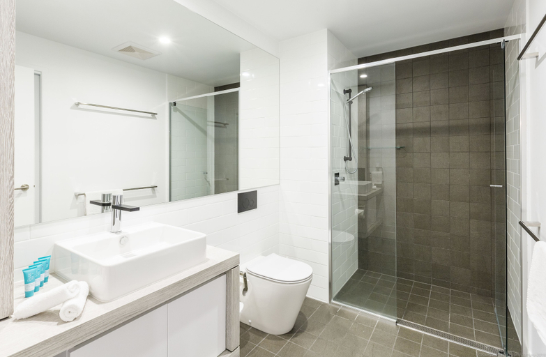 Bathroom 4, Boardwalk Burleigh Beach, Gold Coast