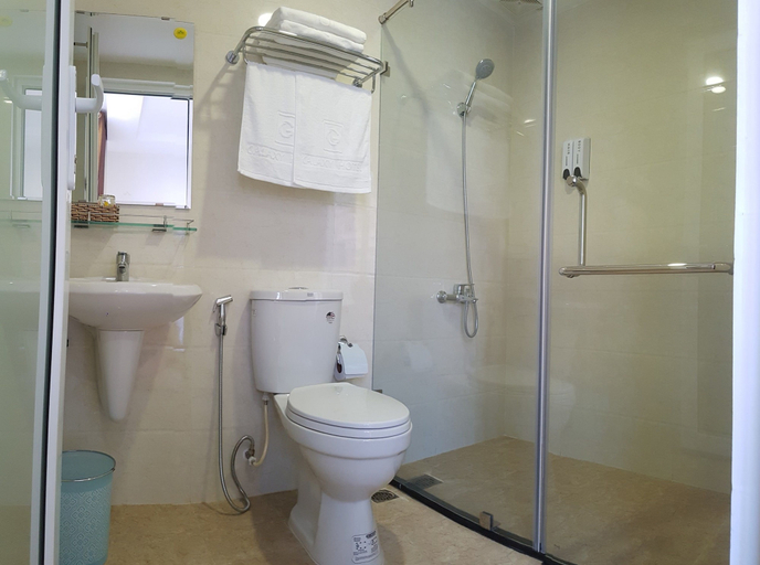 Bathroom 4, Galaxy Hotel, Qui Nhơn
