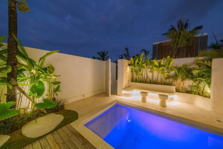 Sport & Beauty 5, Villa Tiny: Romantic A-Shape 1BR Villa Close to Nyanyi Beach, Tabanan
