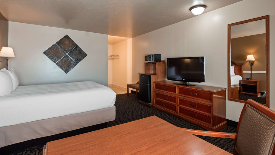 Bedroom 3, Best Western Paradise Inn, Beaver