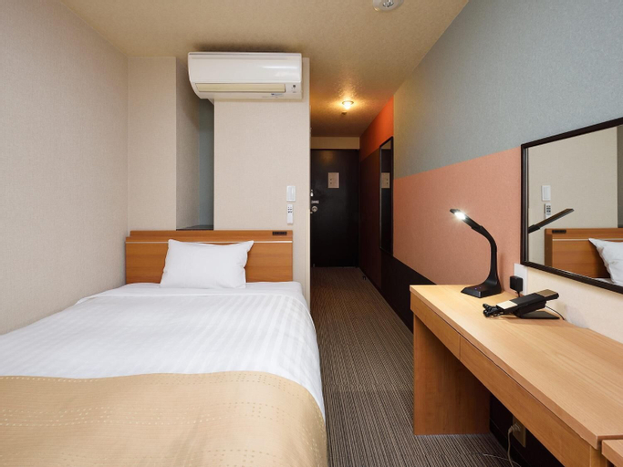 Bedroom 14