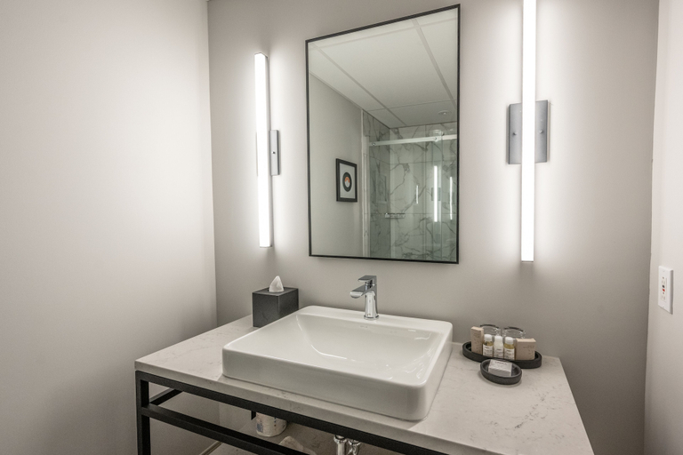 Bathroom 5, Hôtel Versō, Memphrémagog