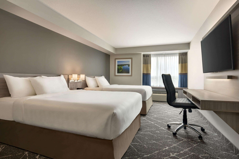 Bedroom 3, Microtel Inn & Suites By Wyndham Lloydminster, Division No. 17