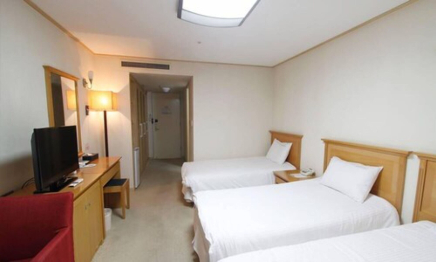 Bedroom 2, Busan Metropolitan City Corporation's Arpina, Haeundae