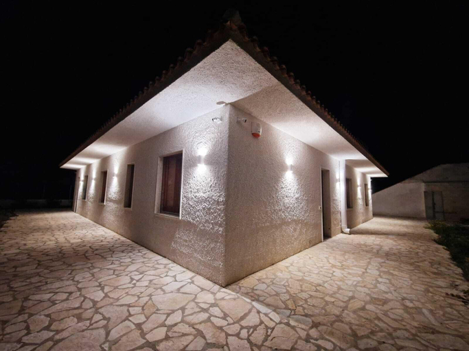 Exterior 3, Casa baciata dal mare, Trapani