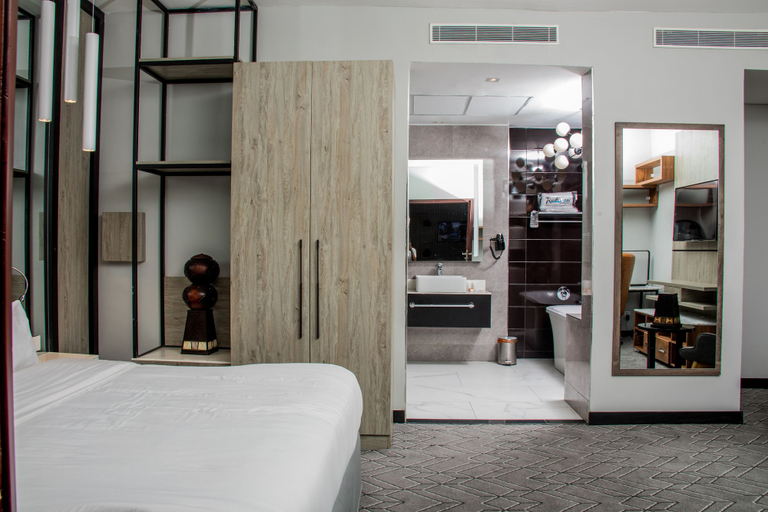 Bedroom 3, Radisson Hotel, Lagos Ikeja, Shomolu