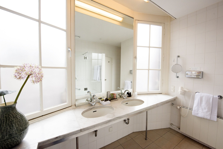 Bathroom 4, Dikker & Thijs Hotel, Amsterdam