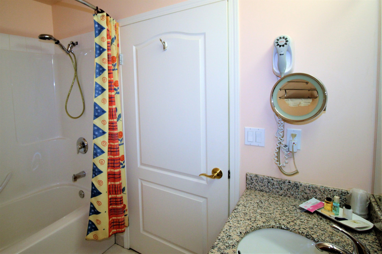 Bathroom 3, Crystal Star Inn Edmonton Airport, Division No. 11