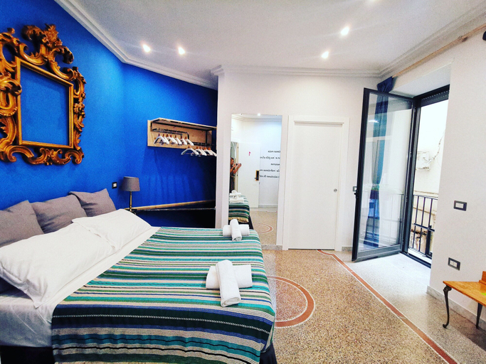 Bedroom 3, Miracolo Al Duomo, Napoli
