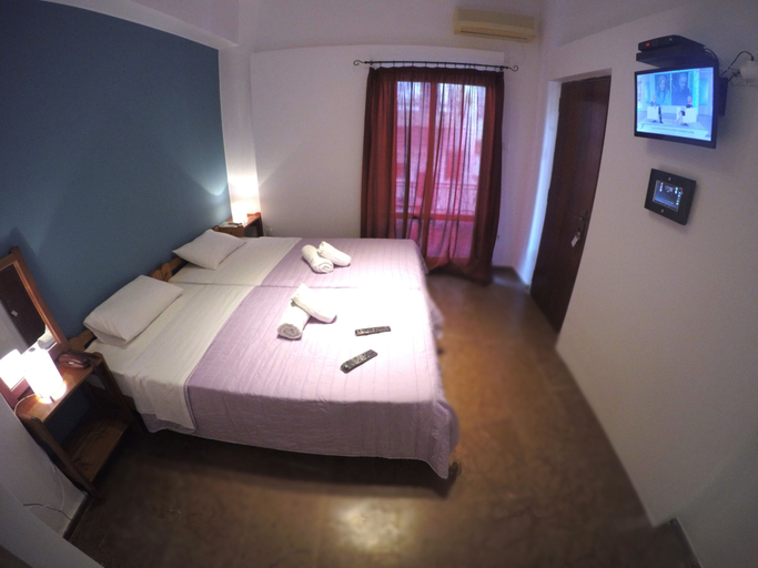 Bedroom 3, Atlantis Hotel, Crete