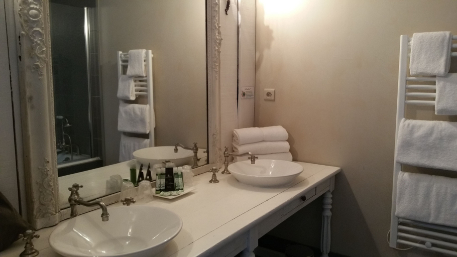 Bathroom 4, La Maison Douce, Charente-Maritime