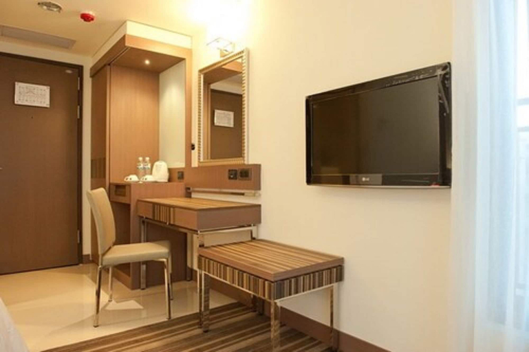 Bedroom 3, Lishiuan International Hotel, Hualien