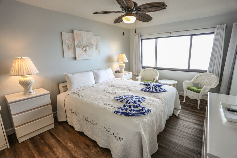 Bedroom 3, Riviera Club, Lee