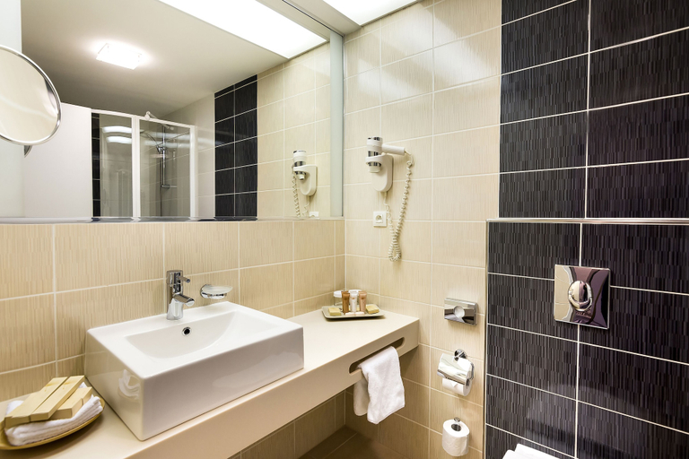 Bathroom 3, Hotel International Brno, Brno