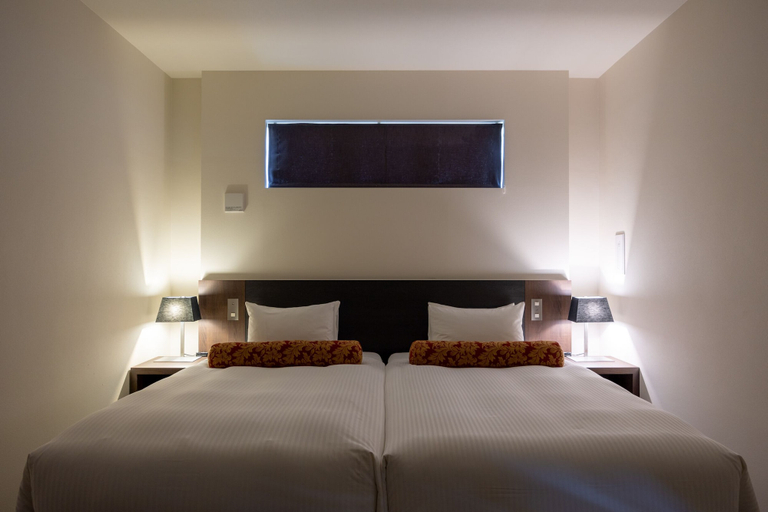 Bedroom 4, YUMIHA OKINAWA, Onna