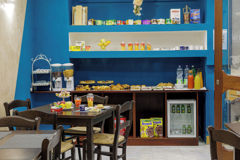 Food & Drinks 3, Hotel New Sayonara, Napoli