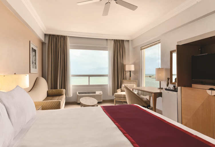 Bedroom 3, Ramada Belize City Princess Hotel
