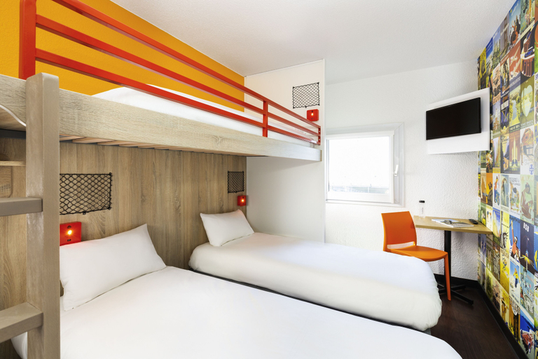 Bedroom 3, hotelF1 Thonon Les Bains Est, Haute-Savoie