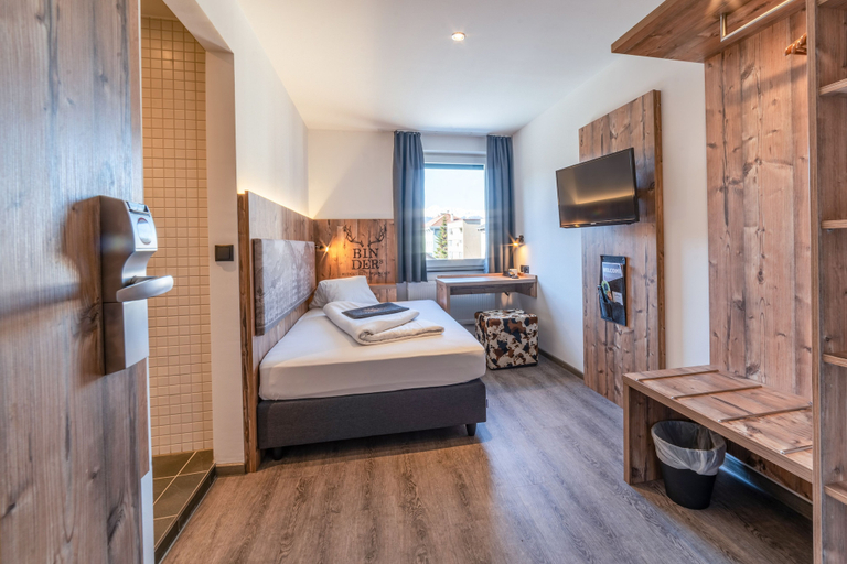 Bedroom 3, Binders Budget City Mountain Hotel, Innsbruck