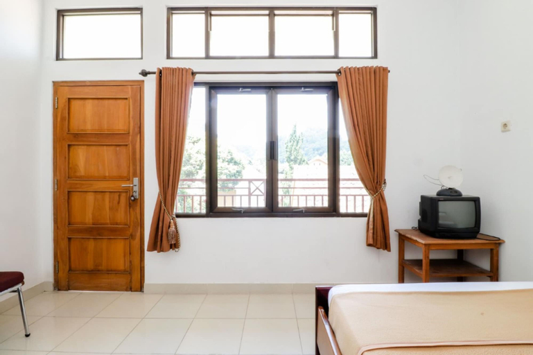 Bedroom 30