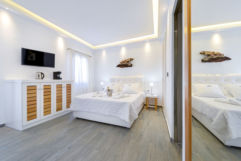 Bedroom 3, William's Houses, South Aegean