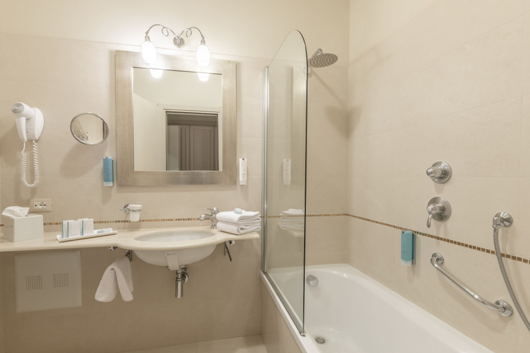 Bathroom 5, Villa Rosa Hotel, Brescia