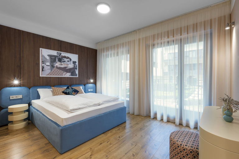Bedroom 5, SWU Magazine Rooms, Budapesti