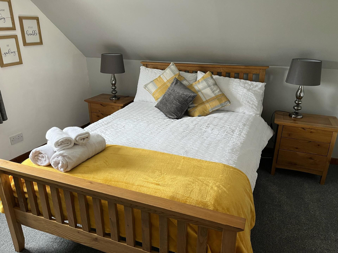 Room 5, Immaculate 5 Bedroom House With Sea View, Eilean Siar
