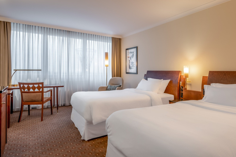 Bedroom 2, The Westin Grand Munich, München