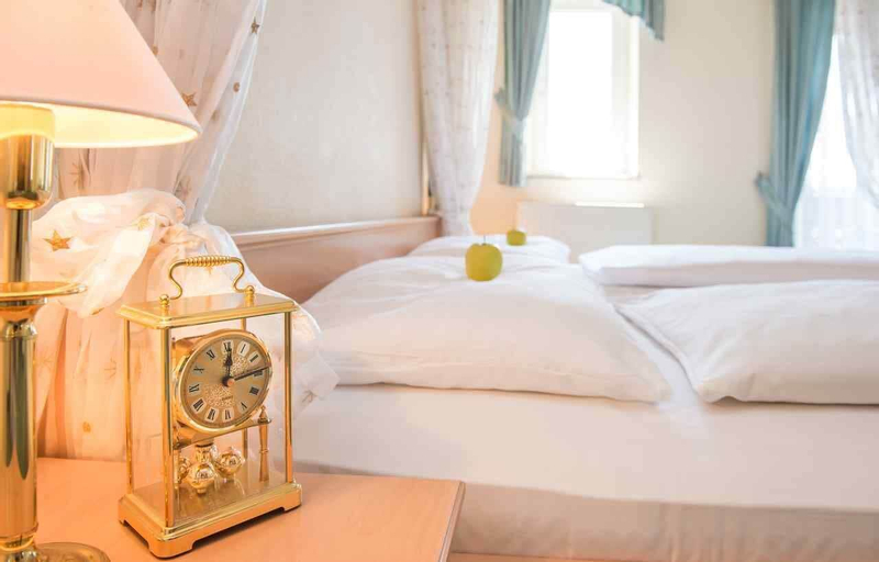 Bedroom 6