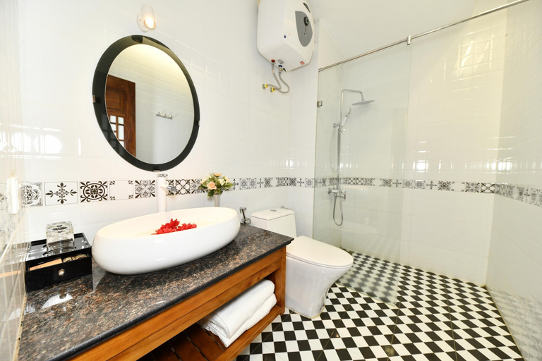Bathroom 5, Sapa Symphony Hotel, Sa Pa