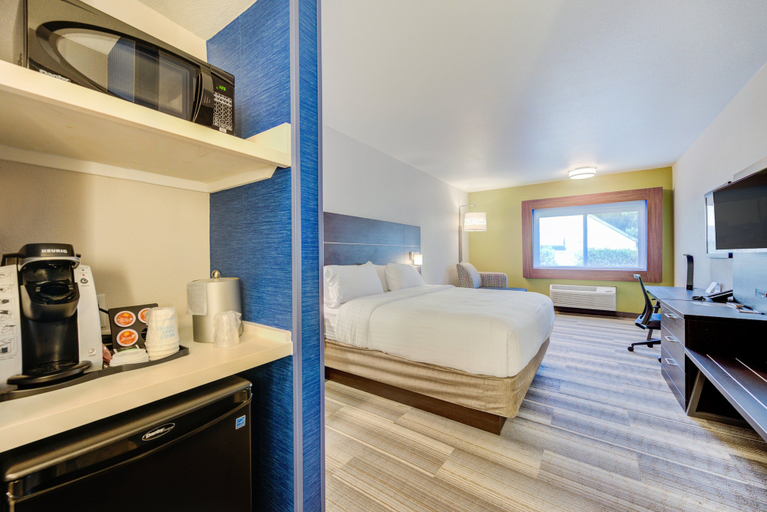 Bedroom 4, Holiday Inn Express NEWBERG - WINE COUNTRY by IHG, Yamhill