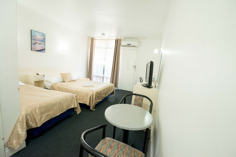 Bedroom 12